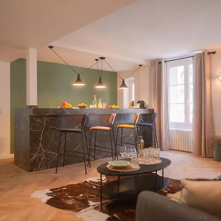 Aparthotel Le M. Musée Du Vin - Parigi